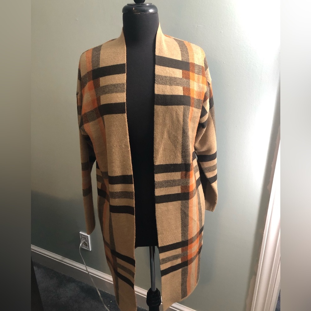 New York and Company Long Plaid Cardigan. Size small Brand New